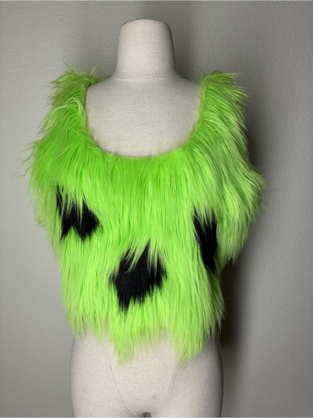 NWT Fashion Nova Pebble Bedrock Baby Costume Top Only, Green, size M/L